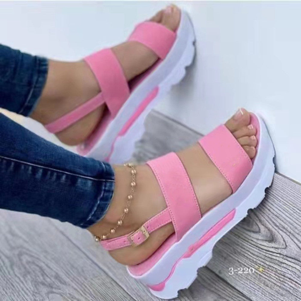 Women's Statement Round-Toe Platform Casual Sandals