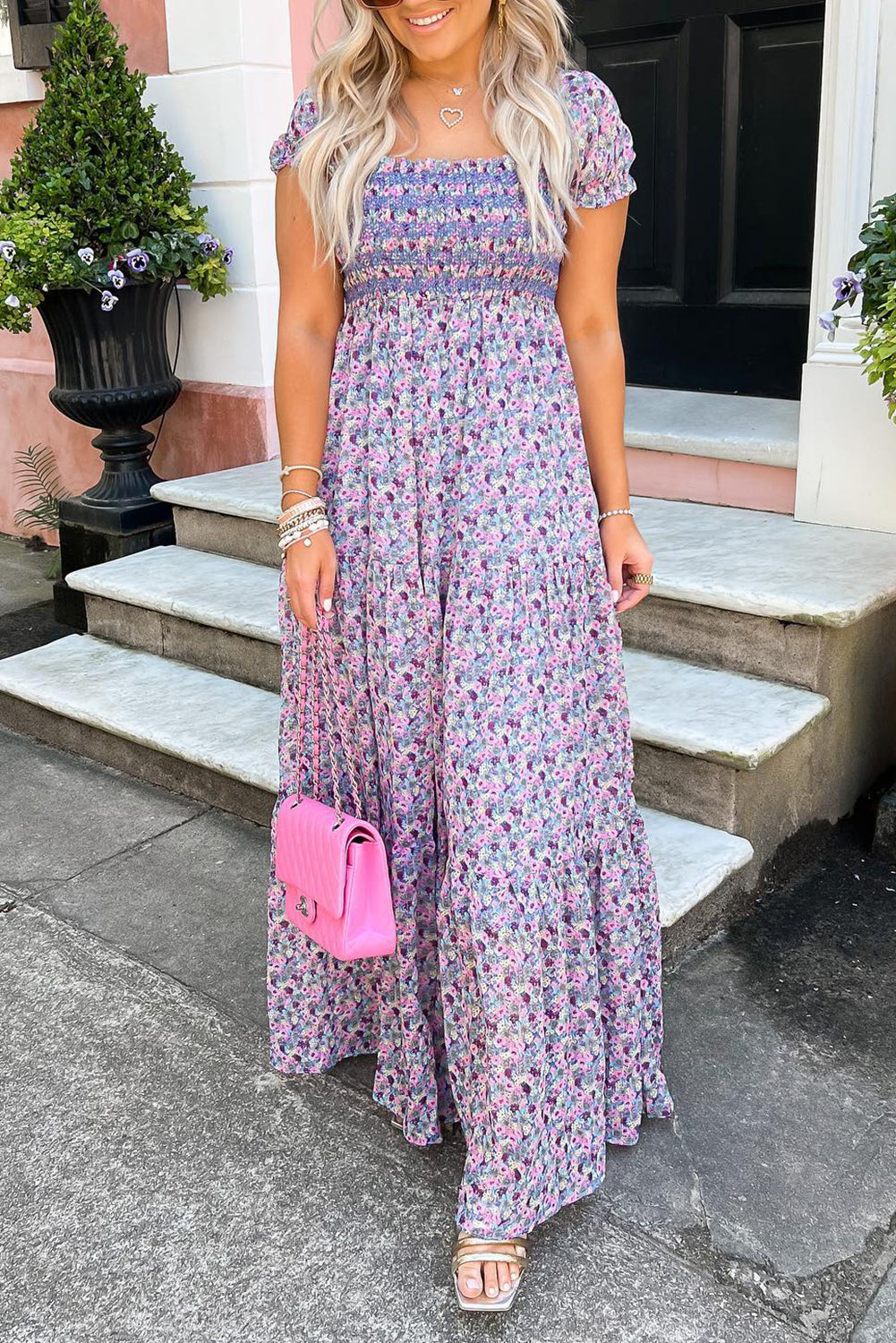 Vestido maxi fruncido de cintura alta con manga corta abullonada floral morado