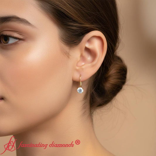 Pendientes de palanca con diamante redondo de 1 quilate
