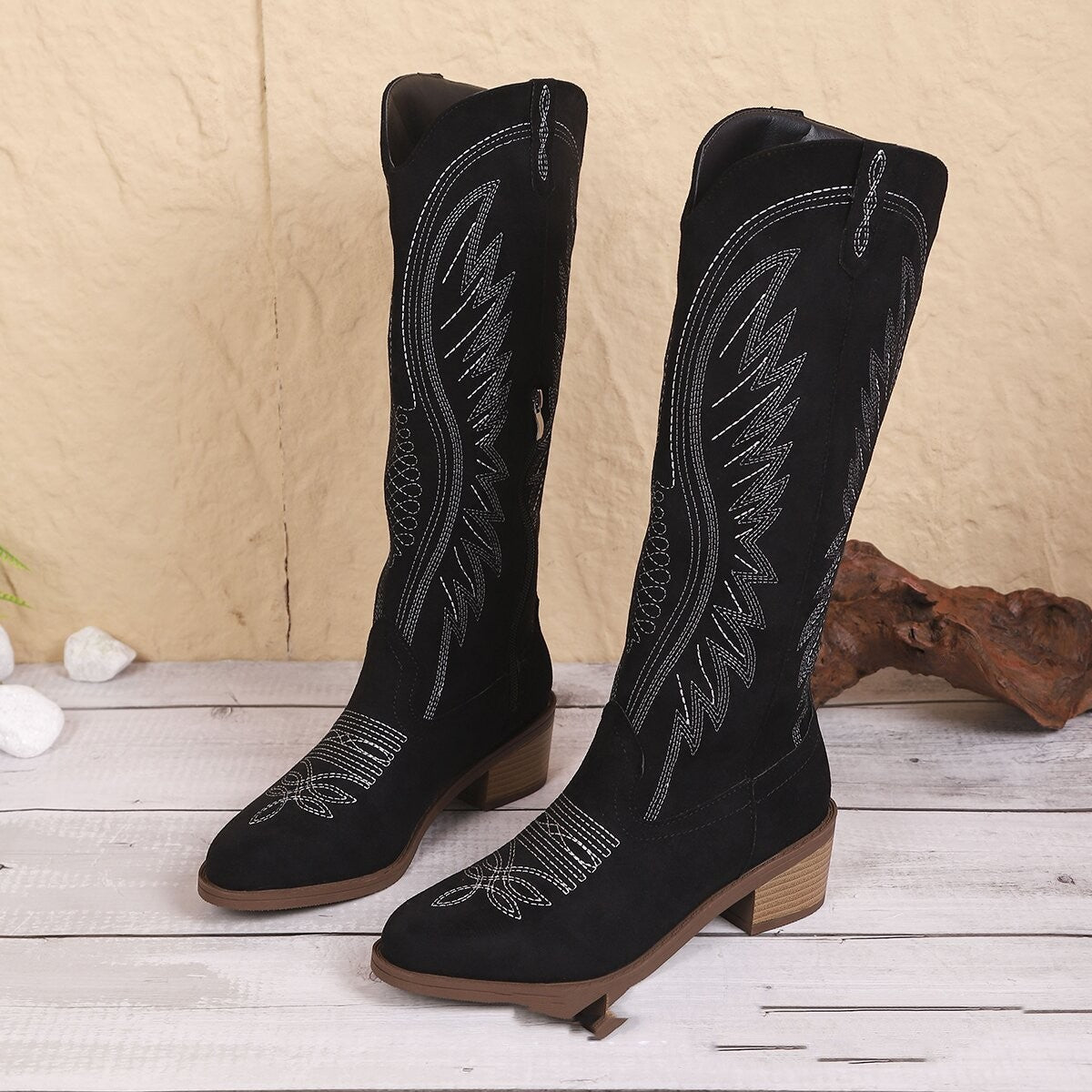 Women's Vintage Embroidered V-Cut Martin Boots