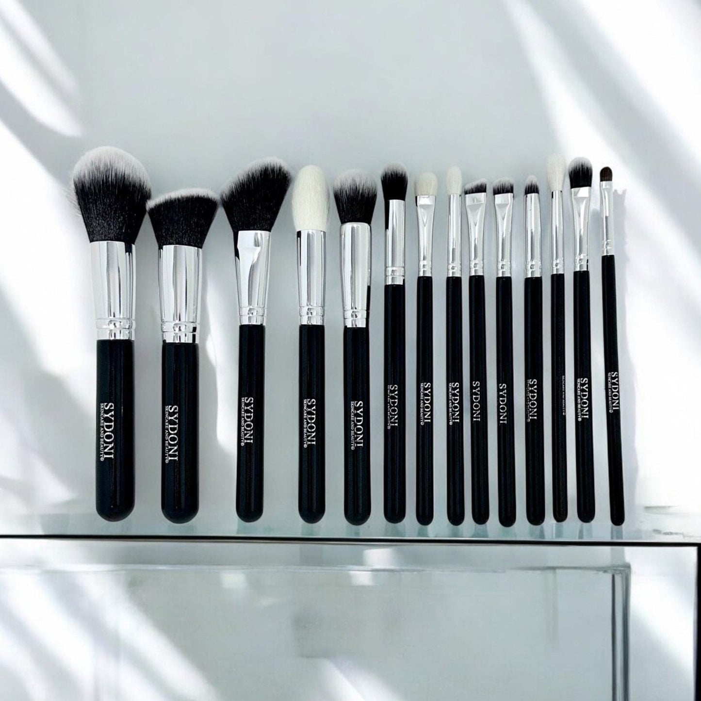 BLACK FRIDAY 50% OFF! 15 PIECE PROFESSIONAL MAKEUP BRUSH SET with TRAVEL BRUSH HOLDER