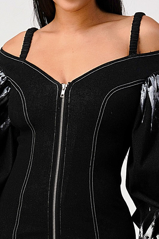 Vestido vaquero negro teñido con cremallera y manga. Consulta la tabla de tallas en "más detalles".