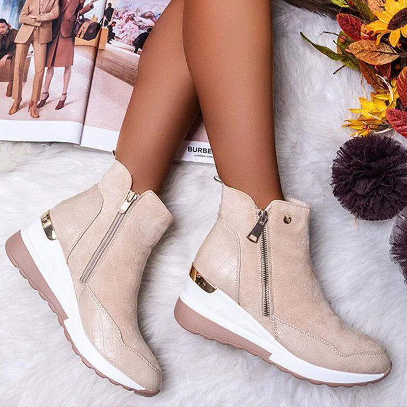 Slope-Heel Snow Boots