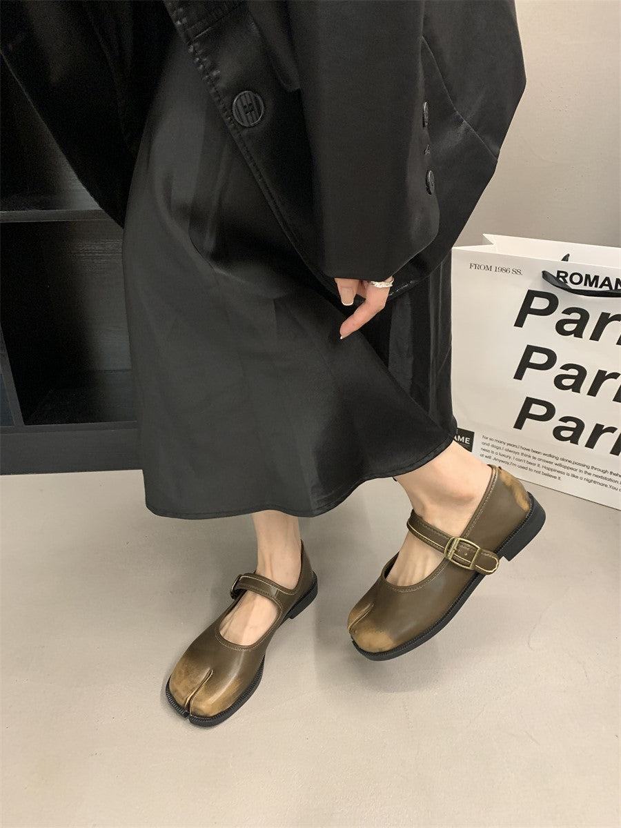 Women's Split-Toe Buckle Mary Jane Pumps