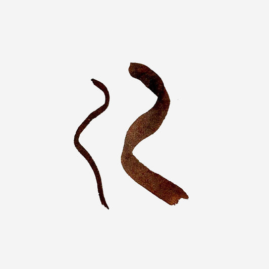 Delineador de Ojos Vegano de Precisión en Pluma Ashunta Sheriff Beauty