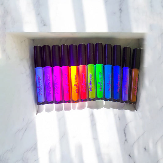 Delineadores en gel veganos UV de Ashunta Sheriff Beauty