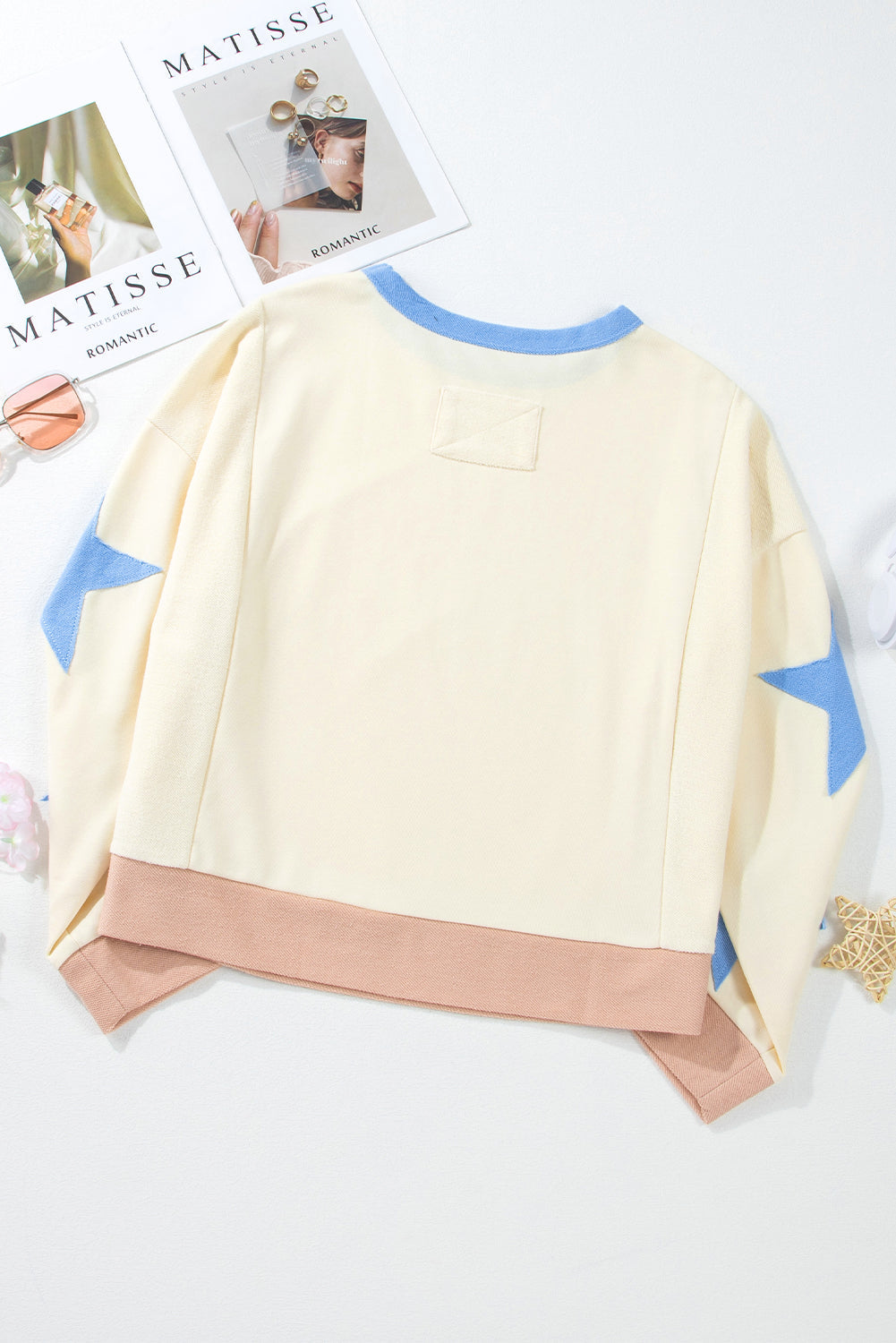 Sudadera beige de béisbol con gráfico de estrella y parches para el día del partido