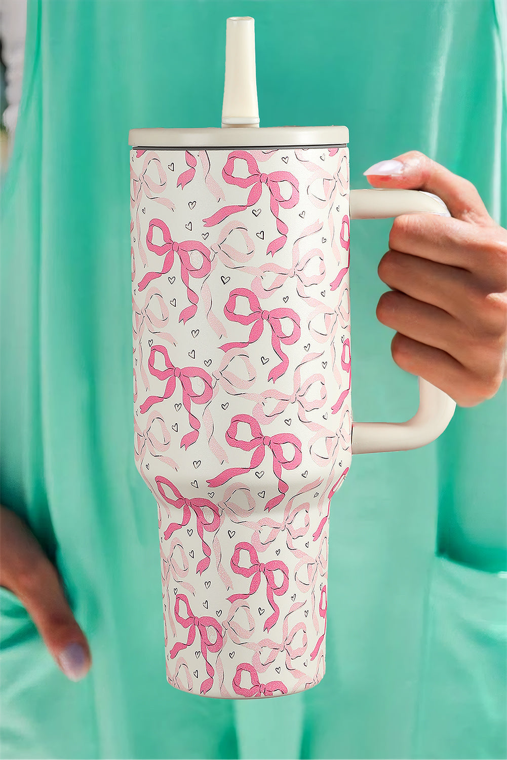 Vaso térmico con estampado de corazones y lazo rosa brillante