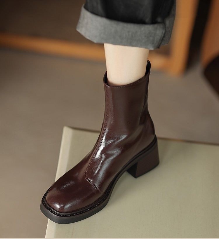 Round-Toe Chunky Heel Ankle Boots