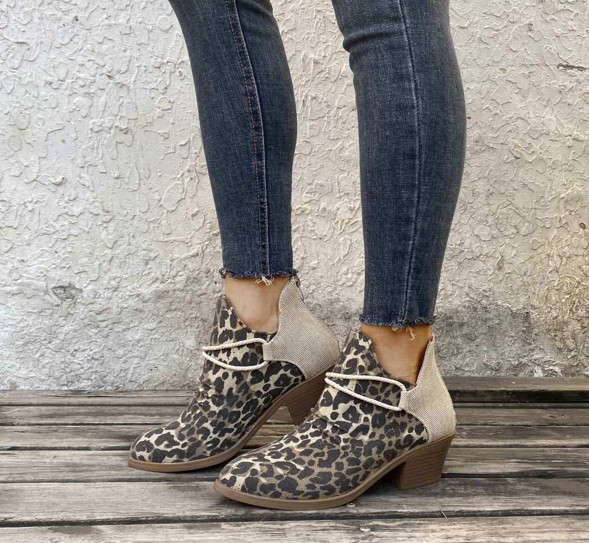 Women's Thick Heel Leopard Print Boots