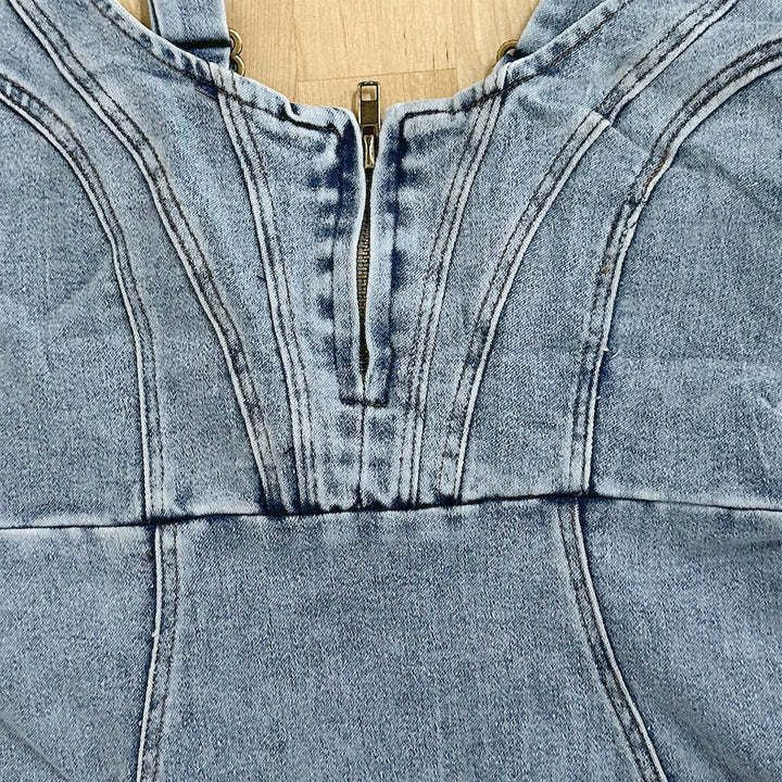 Vestido vaquero con tirantes y escote en U para mujer