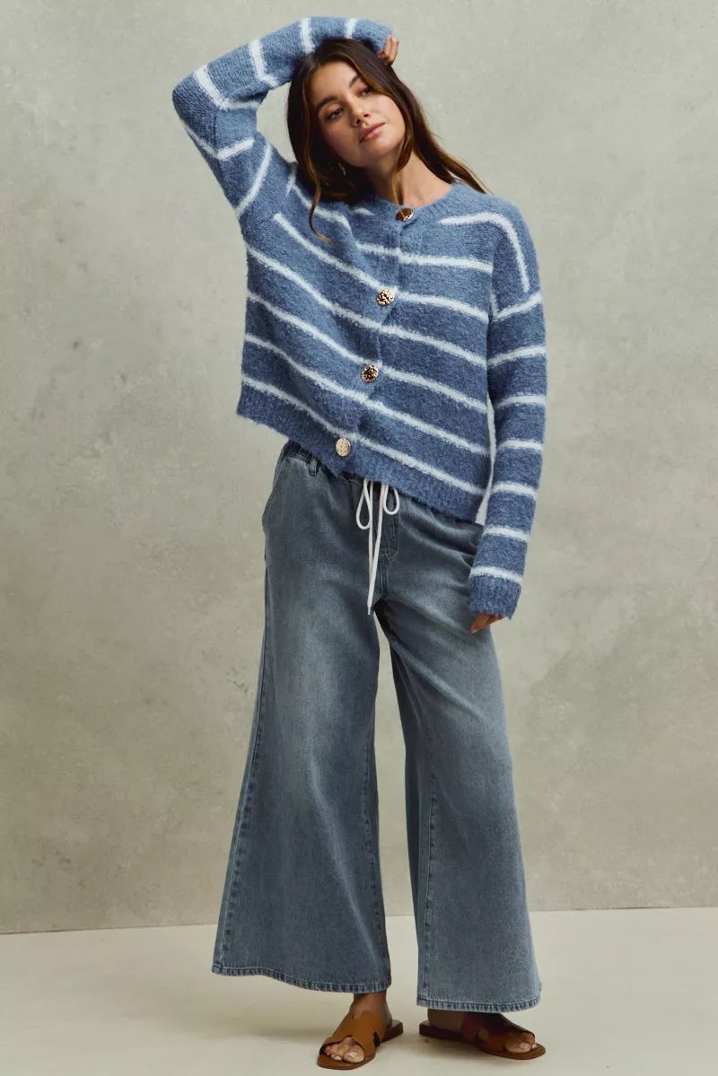 Pantalones vaqueros acampanados de tiro medio con cintura elástica SO ME