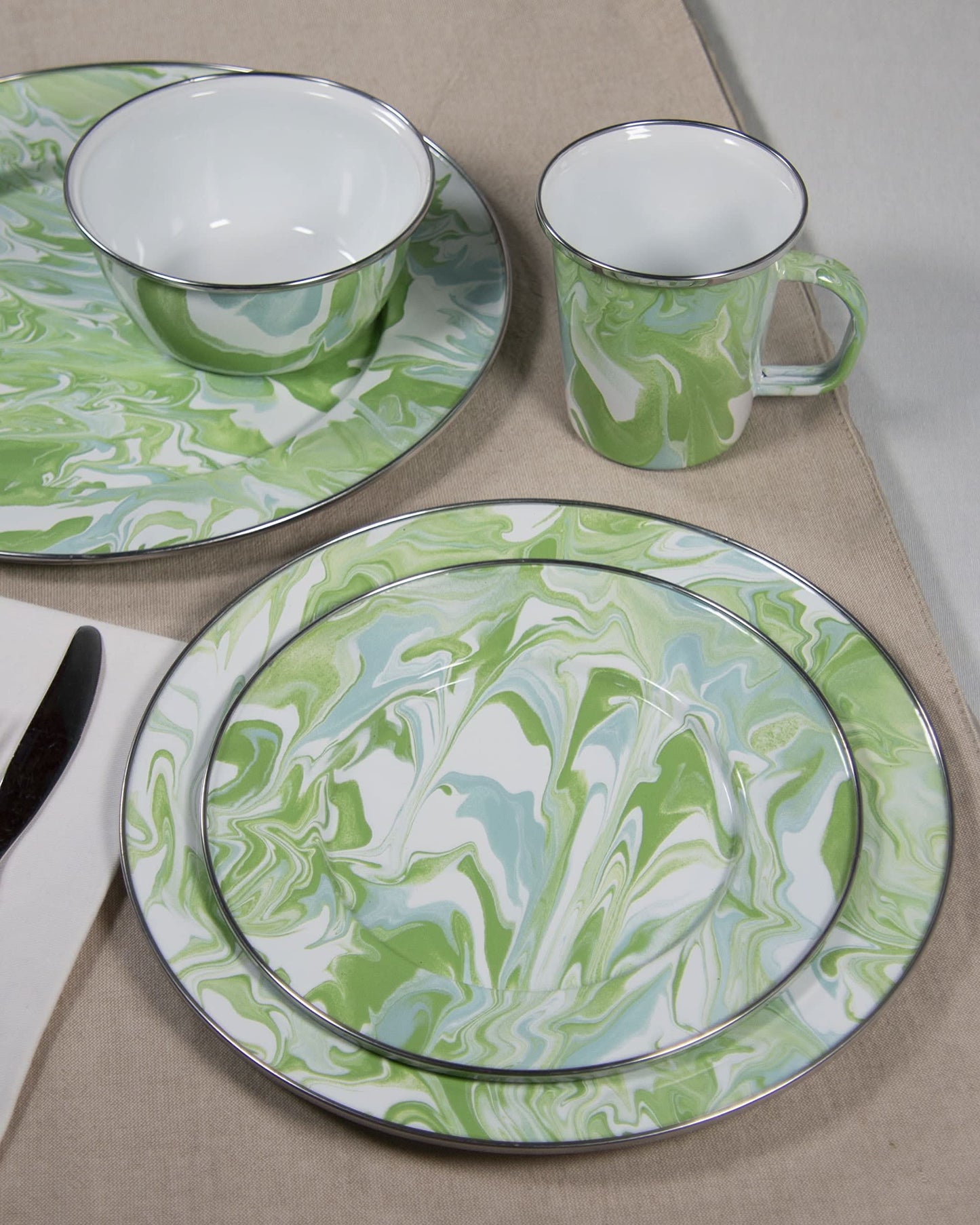 Golden Rabbit Enamelware Mixing Bowls Set of 3 (Modern Monet)