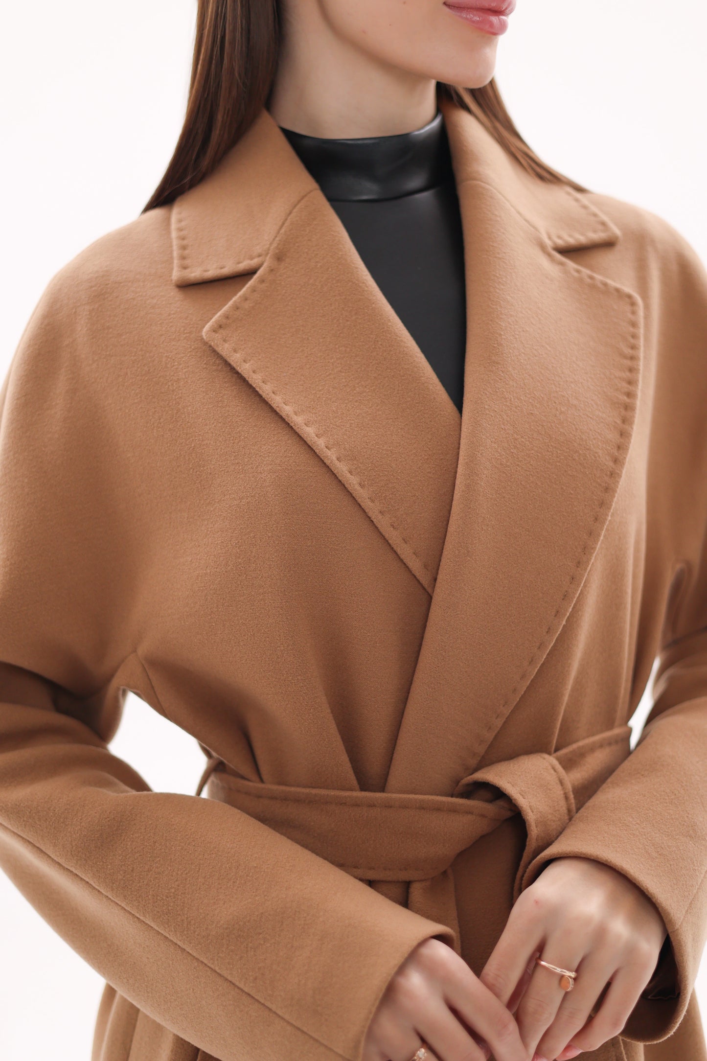 Abrigo cruzado de mezcla de lana Cambridge Comfort Classic en camel