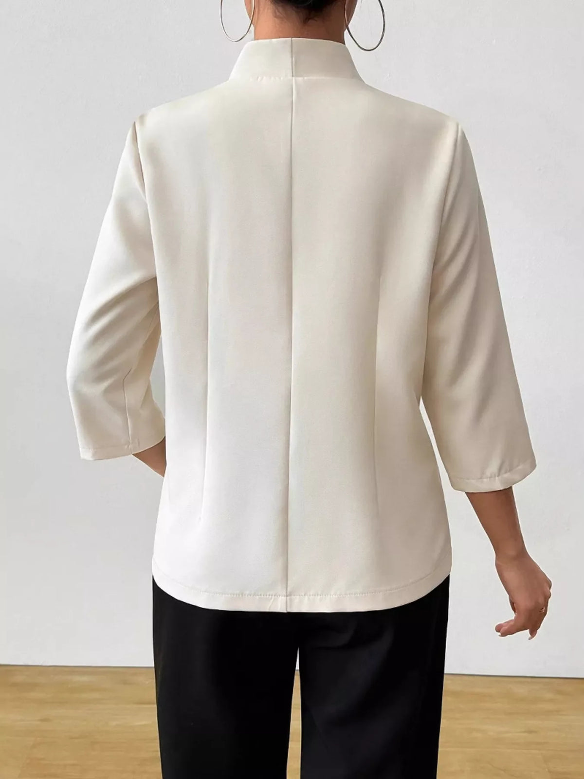Three-Quarter Sleeves Blazer
