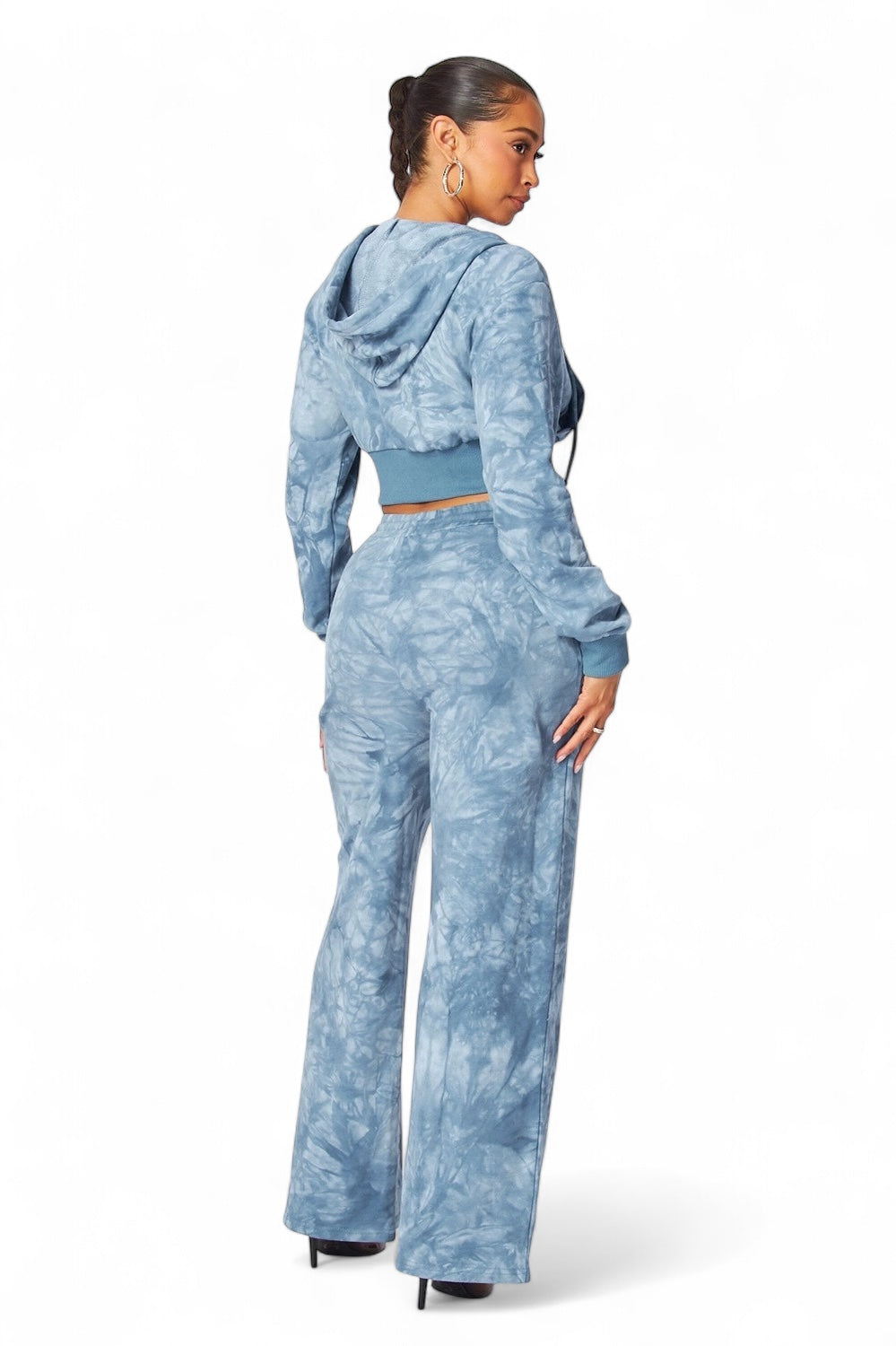 Conjunto de sudadera corta con capucha y pantalones rectos tie-dye Aaliyah