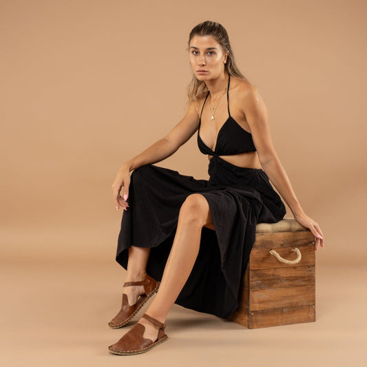 Women's Lion Closed Toe Barefoot Sandals