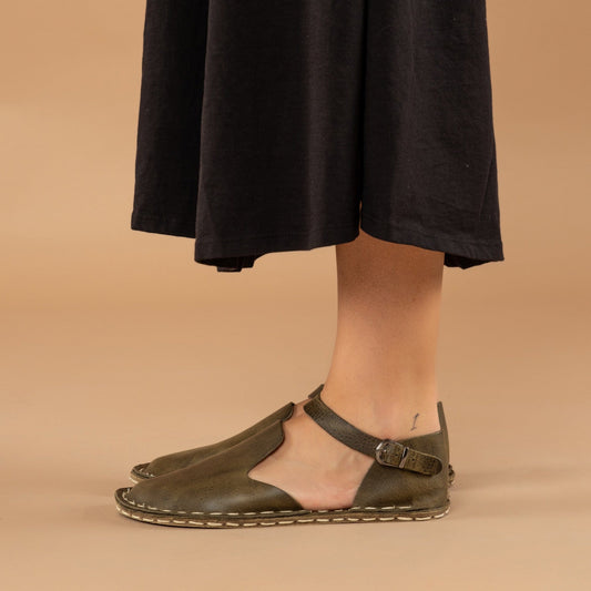 Women's Green Closed Toe Barefoot Sandals