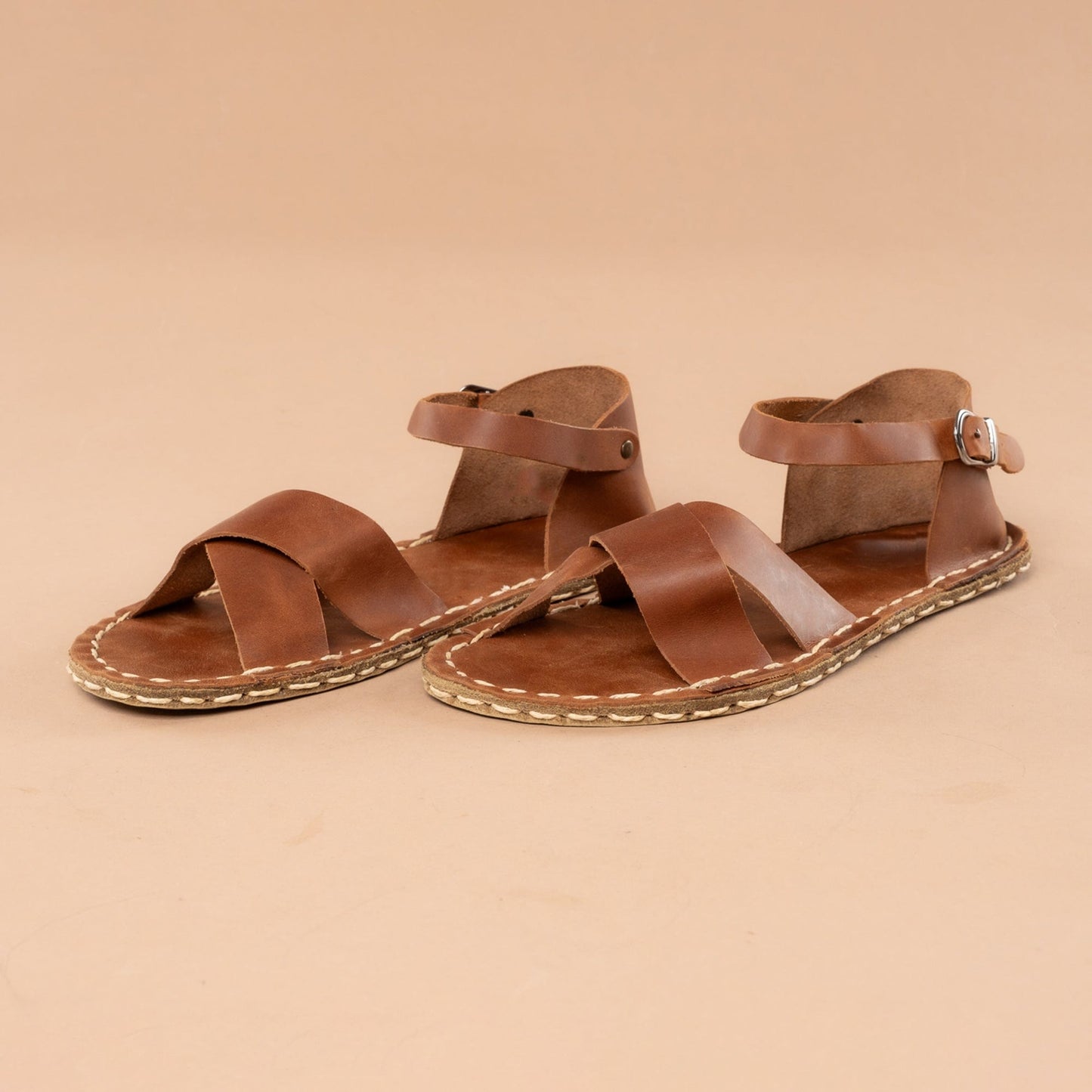 Women's Lion Criss-Cross Barefoot Sandals