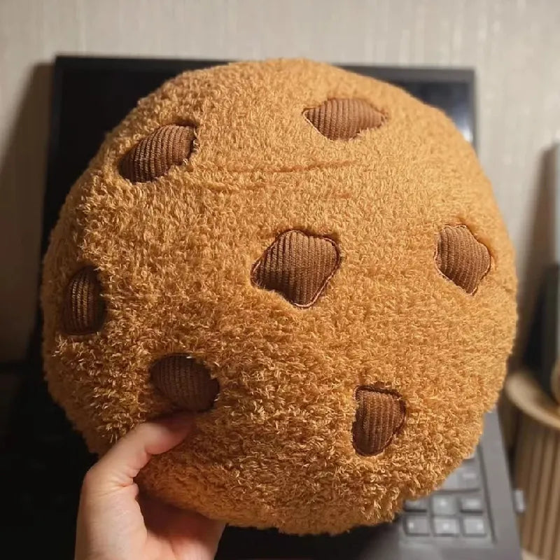 Almohada de peluche de galleta con chispas de chocolate