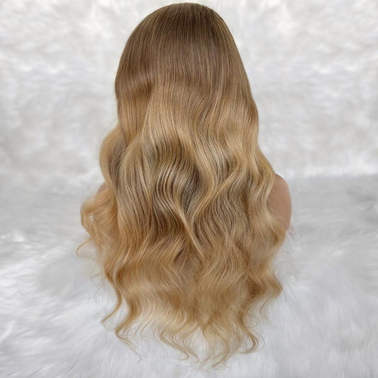 Peluca Aubrey sin pegamento 5x5 HD Lace, cabello 100% humano profesionalmente teñido con cierre.