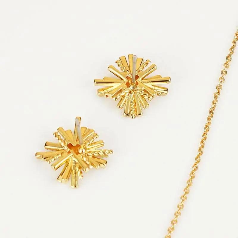 T-Shirts Trendsi Necklaces - Elegant starburst gold jewelry set