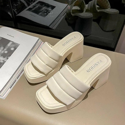 Sandalias Trendsi de tacón de bloque color marfil — Comodidad durante todo el día