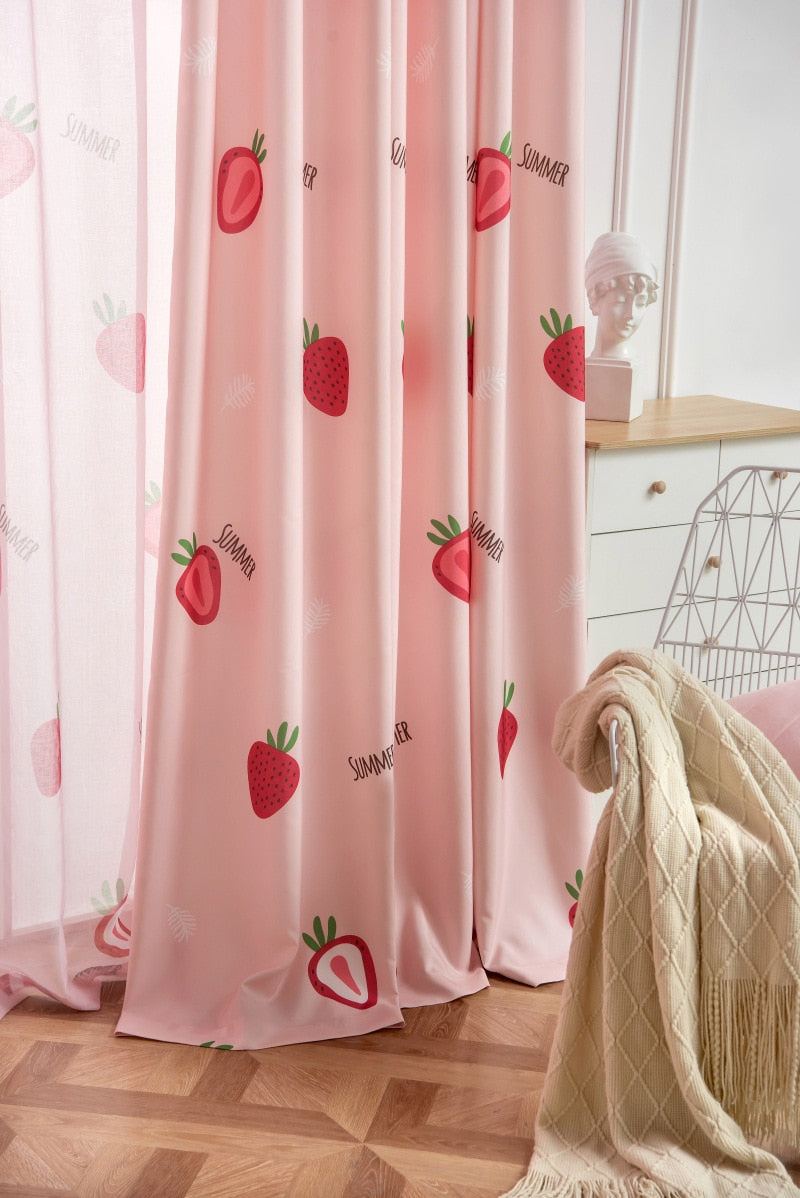 Cortinas Estampado de Fresa