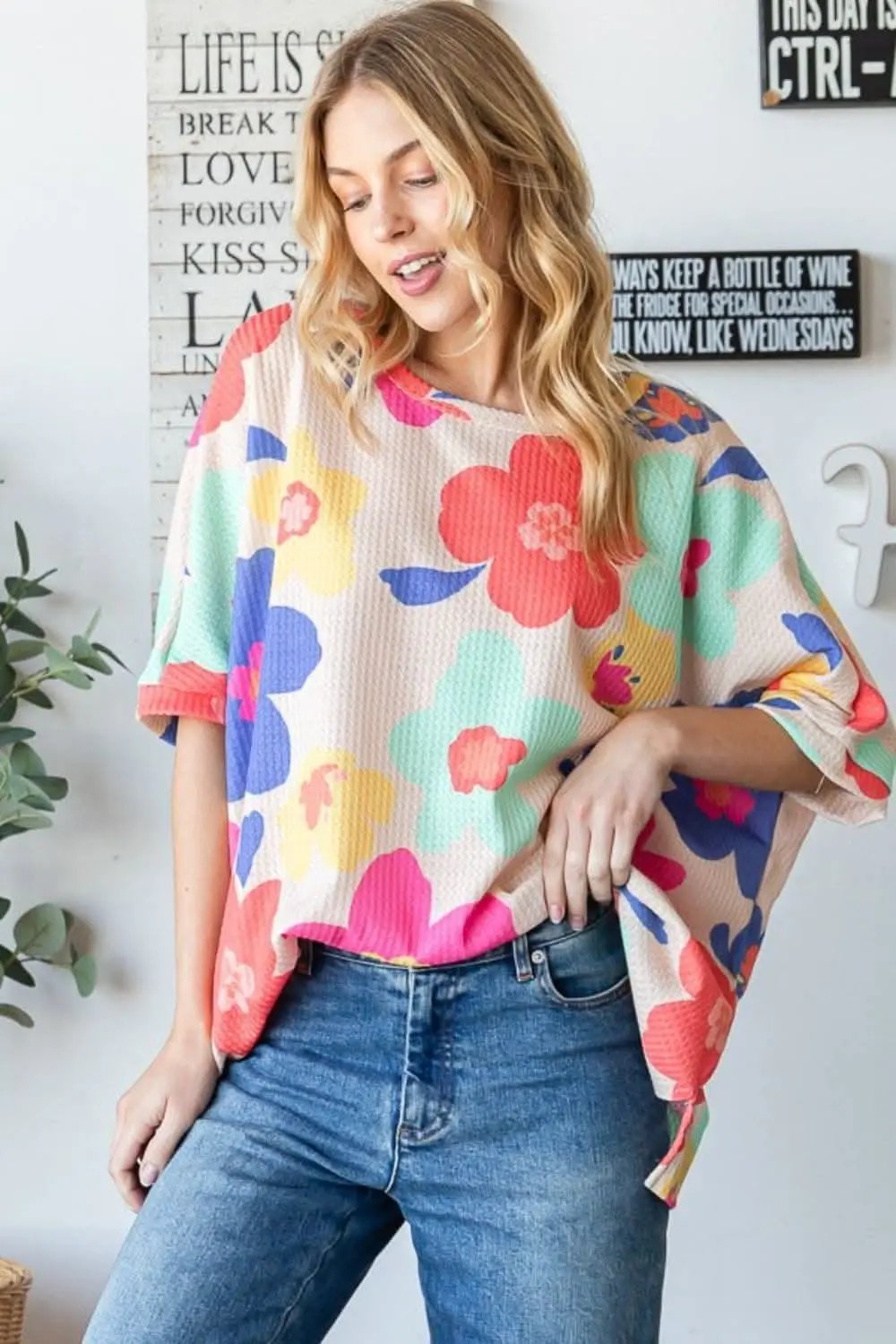 Shorts Trendsi Floral Waffle Oversize Tee Women's Casual T-Shirt Soft & Comfy