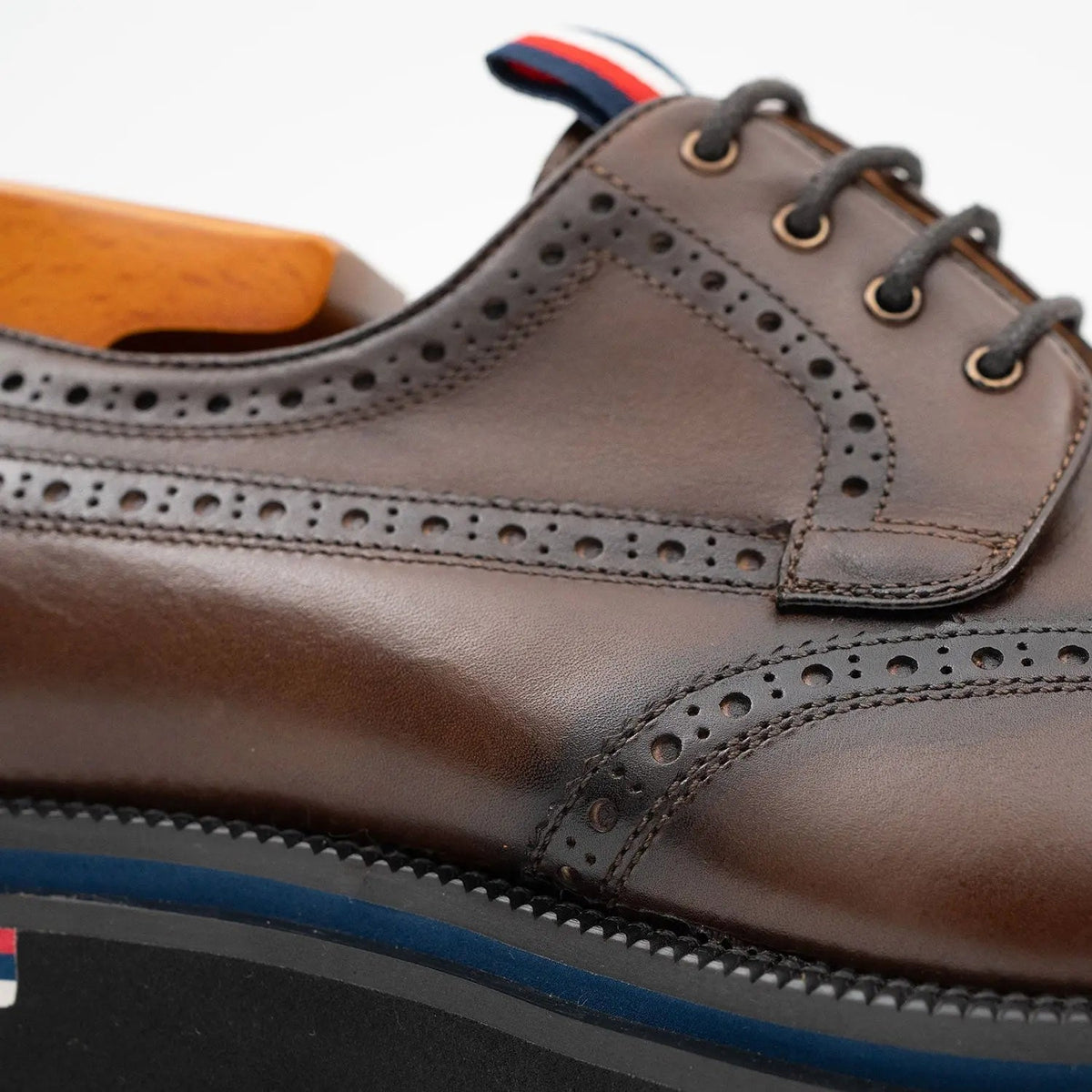 Brown Wingtip Cow Leather Derby Shoes