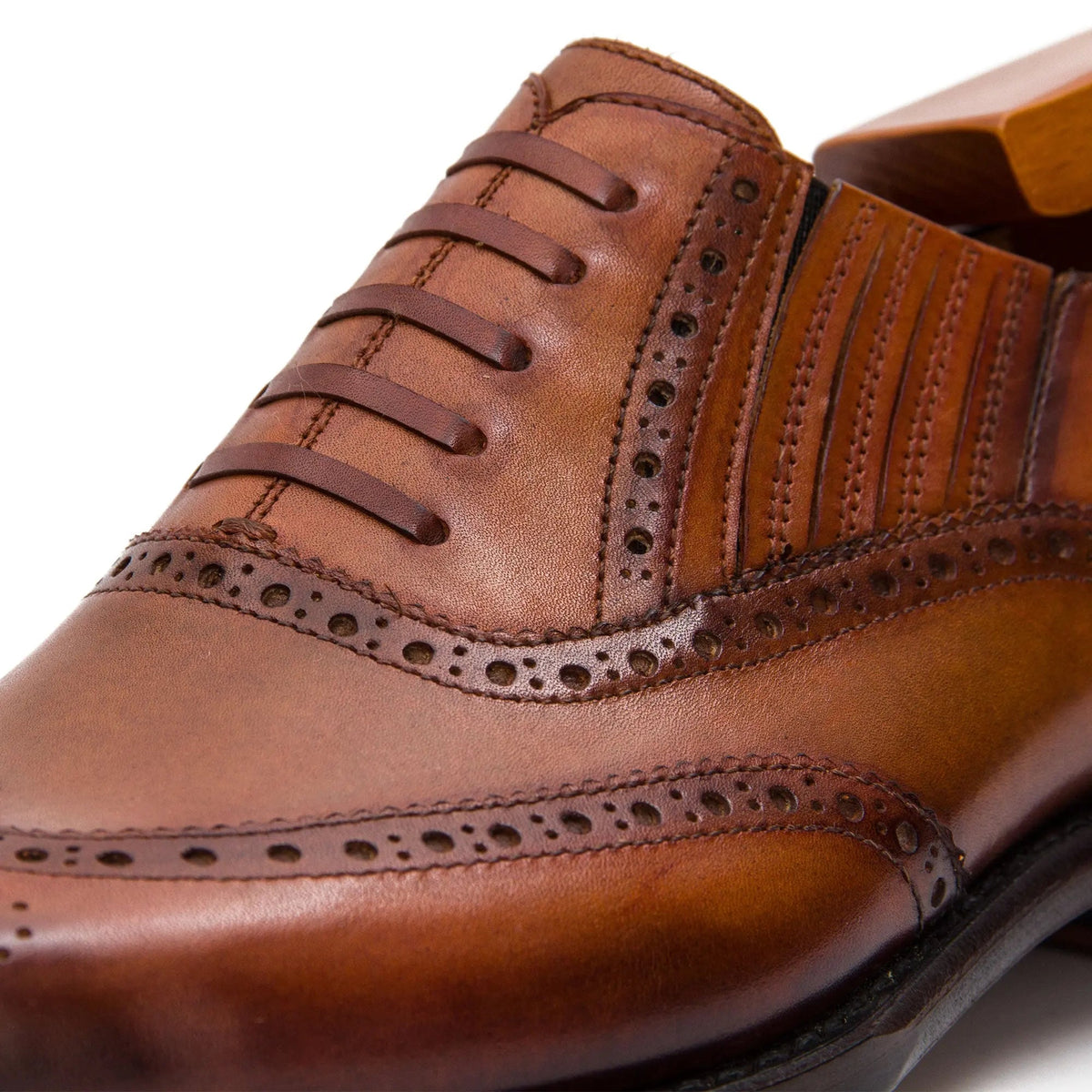 Brown Wingtip Cow Leather Oxford Shoes