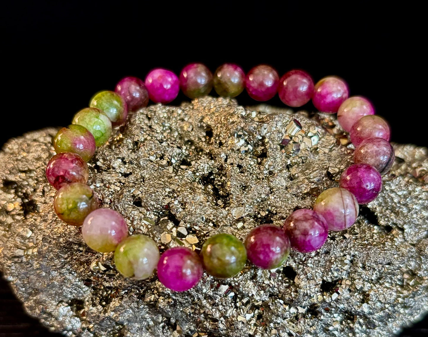 Pulsera de amor y sanación de turmalina sandía – Cuentas de piedras preciosas naturales de 8 mm (muñecas pequeñas a medianas)
