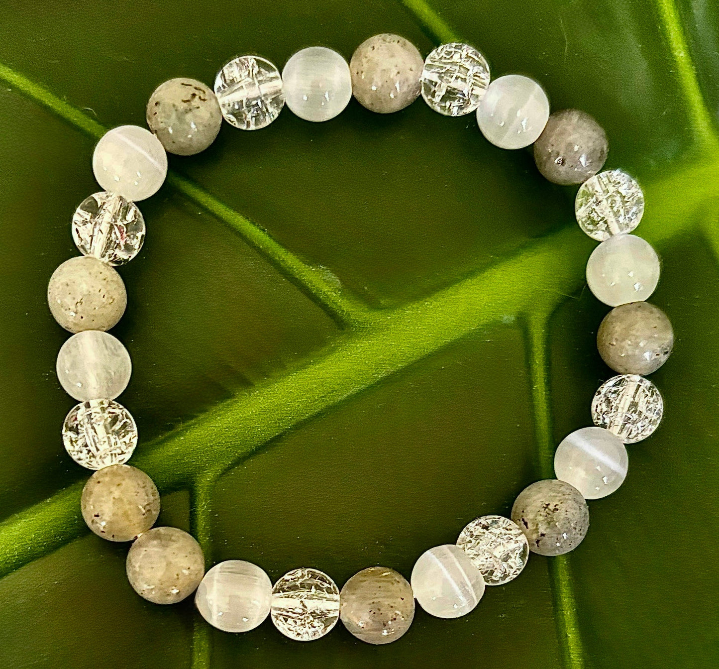 Pulsera Curativa de Trabajadores de la Luz Infundida con Reiki – Labradorita, Cuarzo Craquelado y Selenita