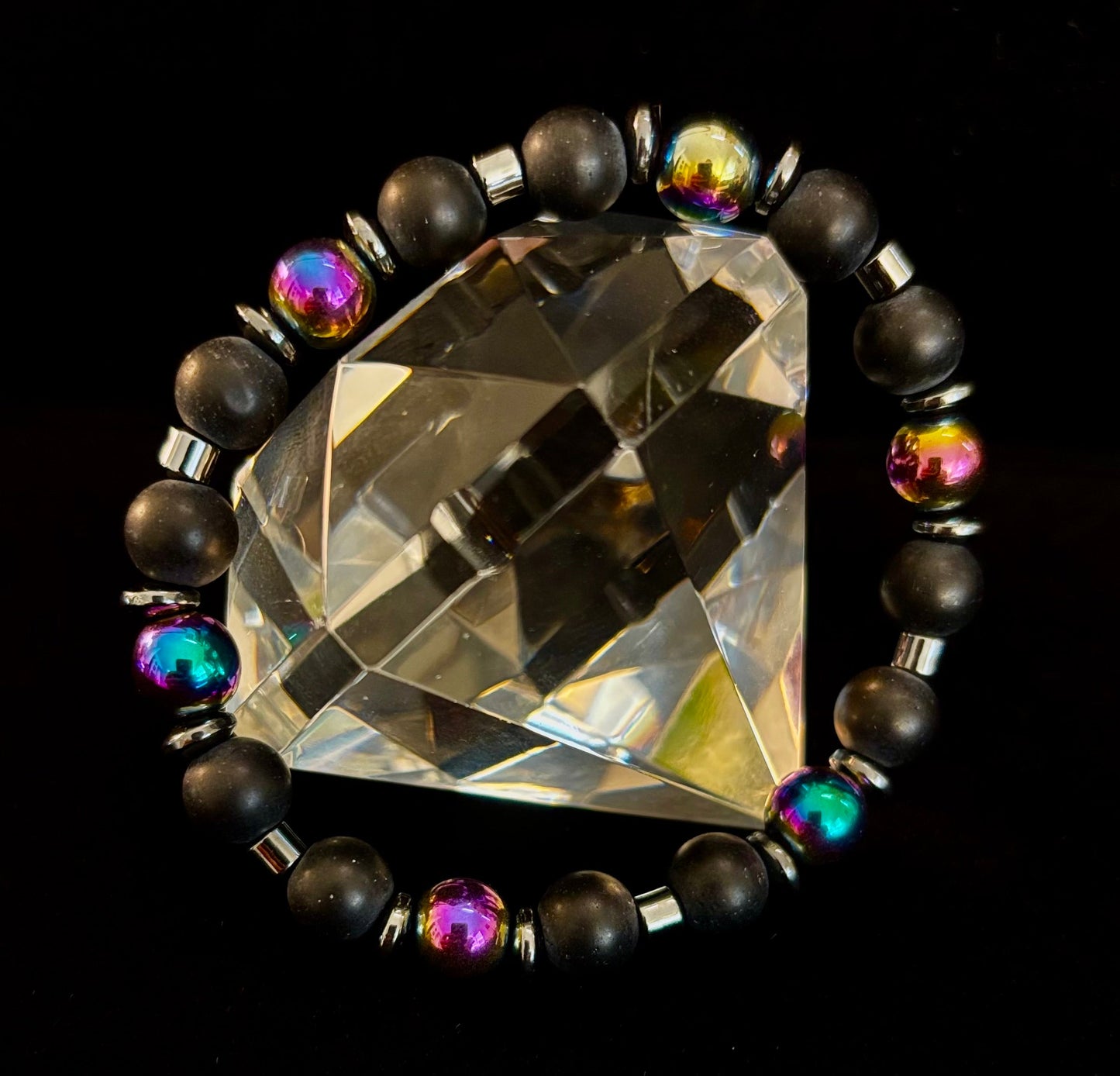Pulsera elástica unisex de hematita y piedra natural – Ajuste mediano, estilo fusión elegante