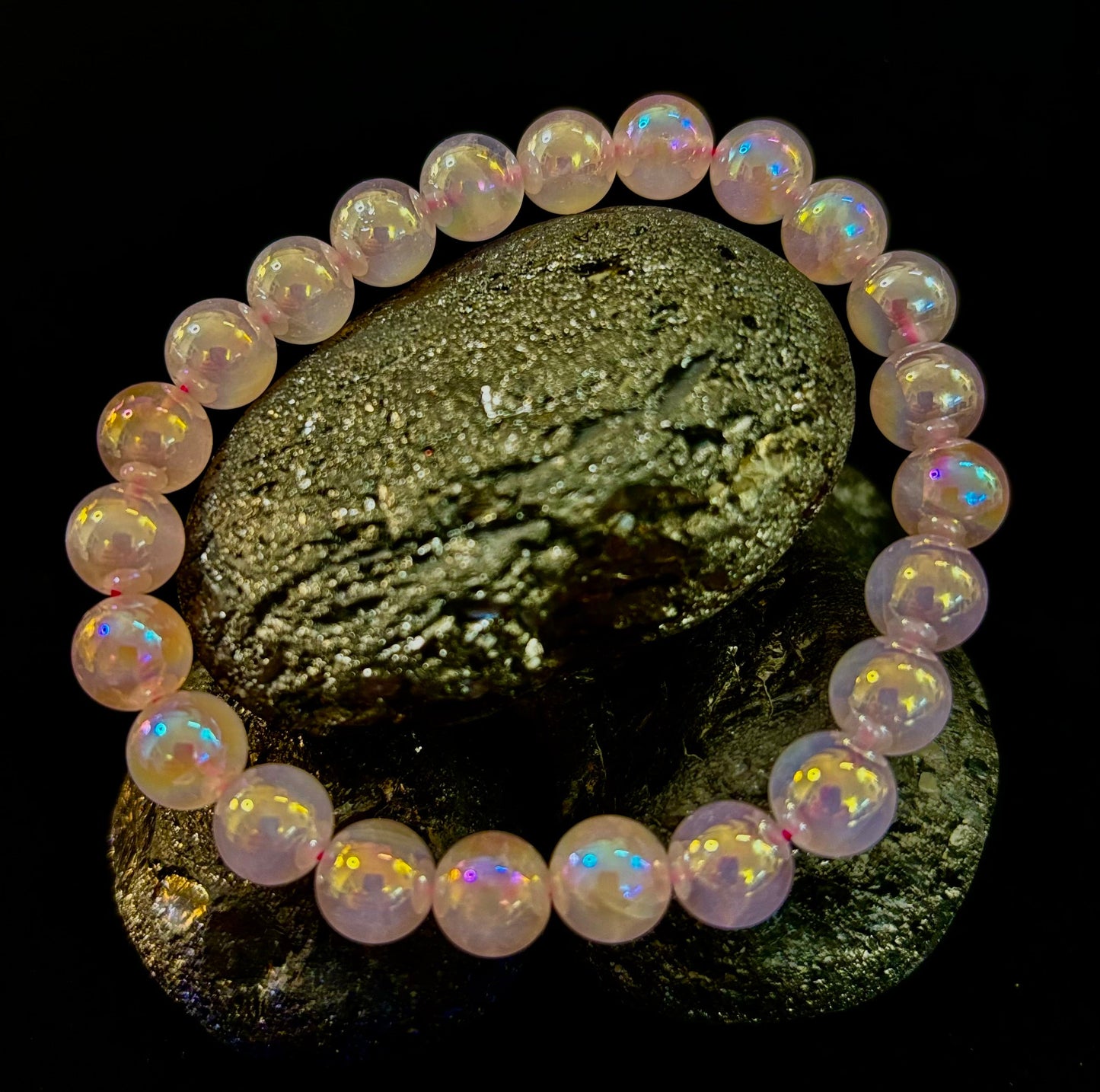 Pulsera de cristal de cuarzo rosa aura de 8 mm con reiki para el amor y la curación (muñecas medianas de 7,5”)