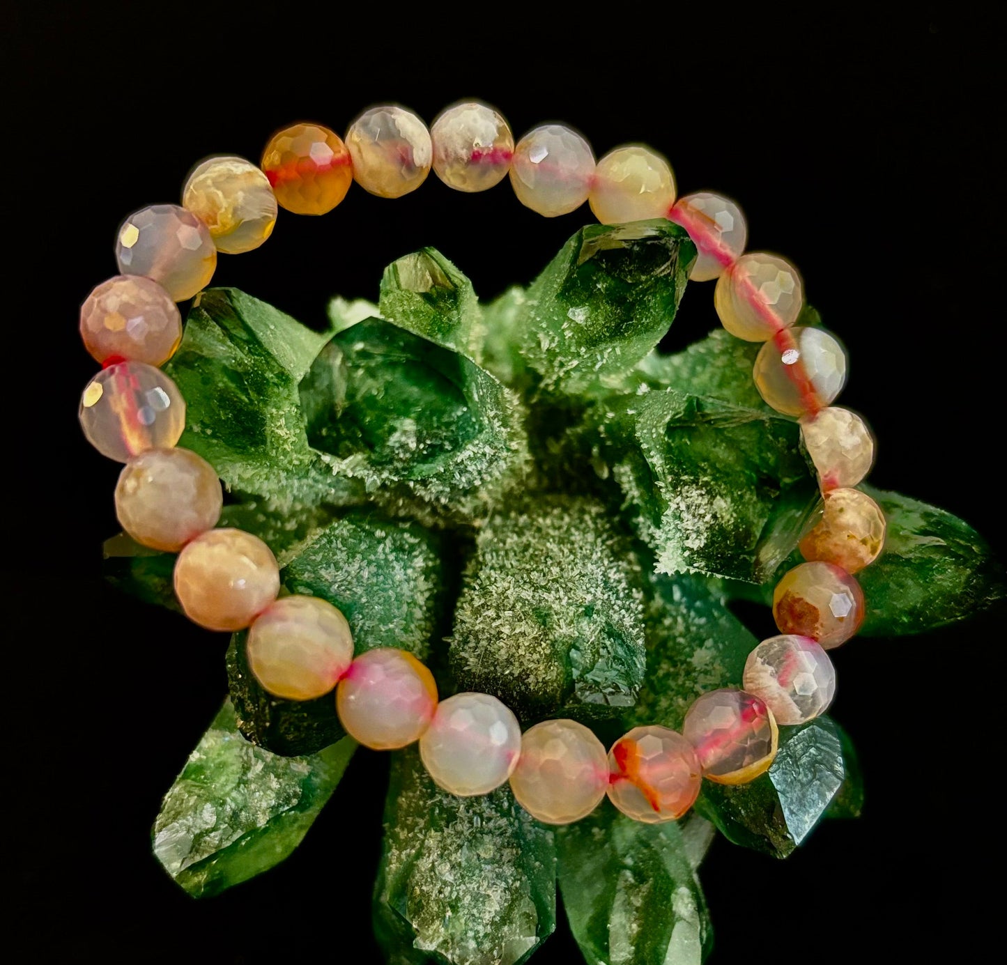 🌸 Pulsera de ágata de flor de cerezo tallada en poliedro – 8 mm (Muñeca mediana)