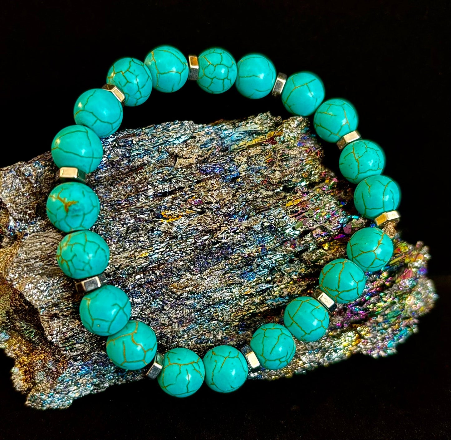 Pulsera de Howlita Turquesa con Separadores de Plata — Hecha a Mano en Puerto Vallarta — Pulsera Elástica de Piedra Natural Calmante (6.75"–7.5" Muñecas Medianas a Grandes)