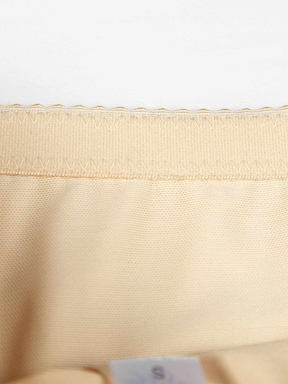 Trendsi Luxe - Pantalones Cortos Moldeadores de Encaje para Mujer: Suaves y Cómodos