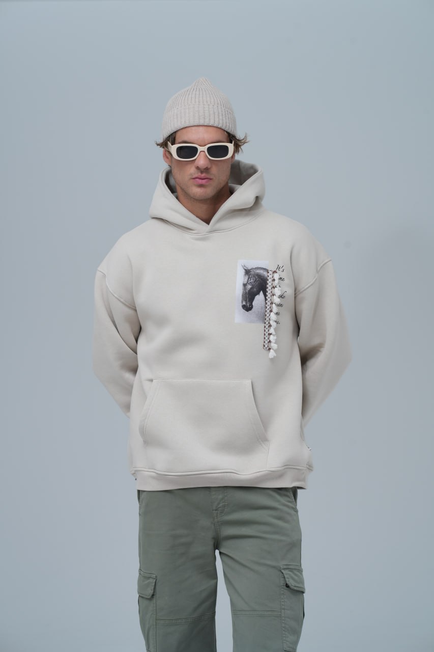 Sudadera con capucha y gráfico de caballo de técnica mixta