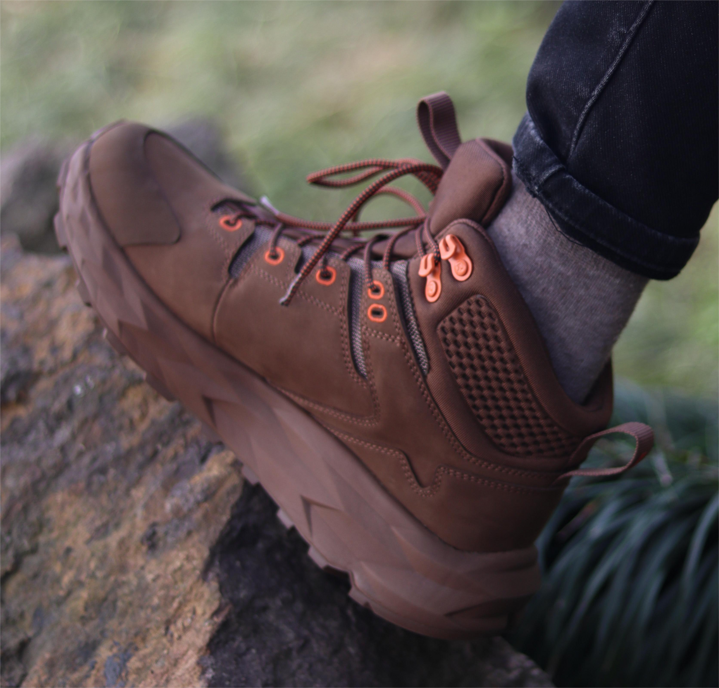 ROCKROOSTER Farmington Marrón Botas de Senderismo Impermeables de 6 Pulgadas con Suela VIBRAM® OC21031