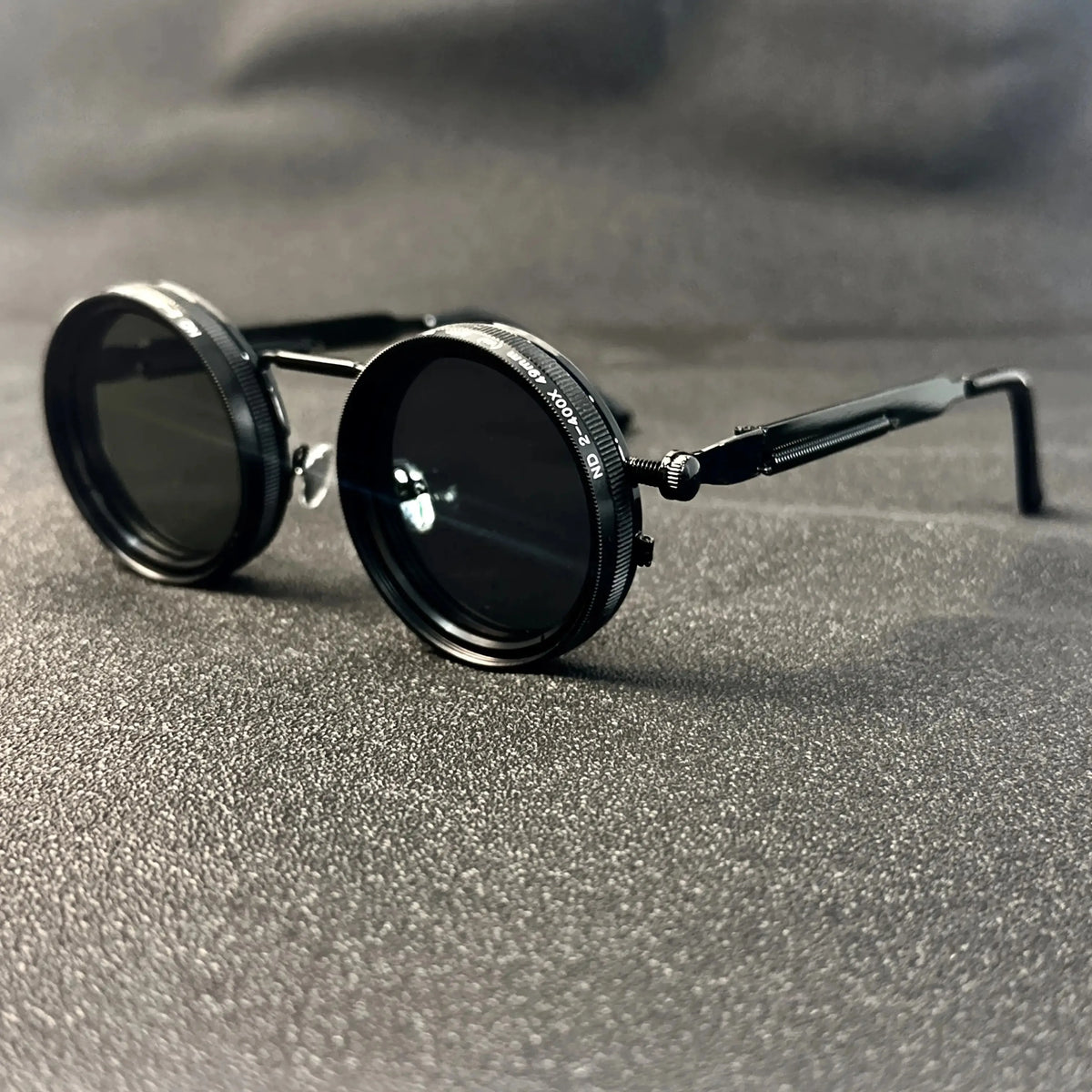 Men's Retro Steampunk Rotating Fashion Glasses - Adjustable Brightness Suitable for Party and Casual Wearing - Bohemian Style Gl