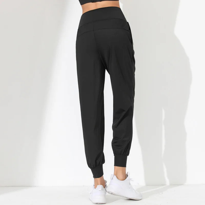 Lightweight Breathable Yoga Pants with Pockets