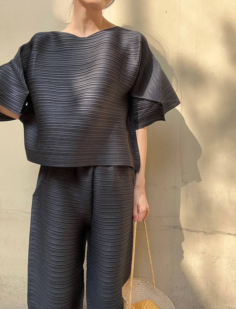 YUDX Miyake Pleated Women 2 Piece Fashion New Bubble Sleeve Round Neck Short Sleeve Loose Top + Irregular Pants Set