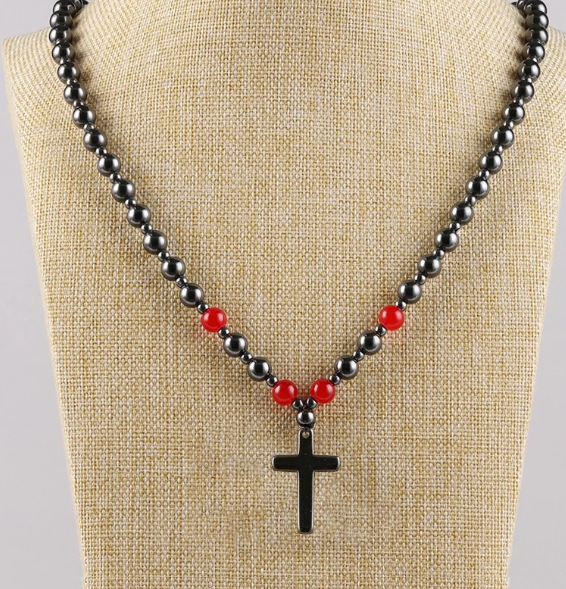 Collar cruzado de cadena de bolas de hematita magnética – Piedras naturales negras y rojas (24 pulgadas)