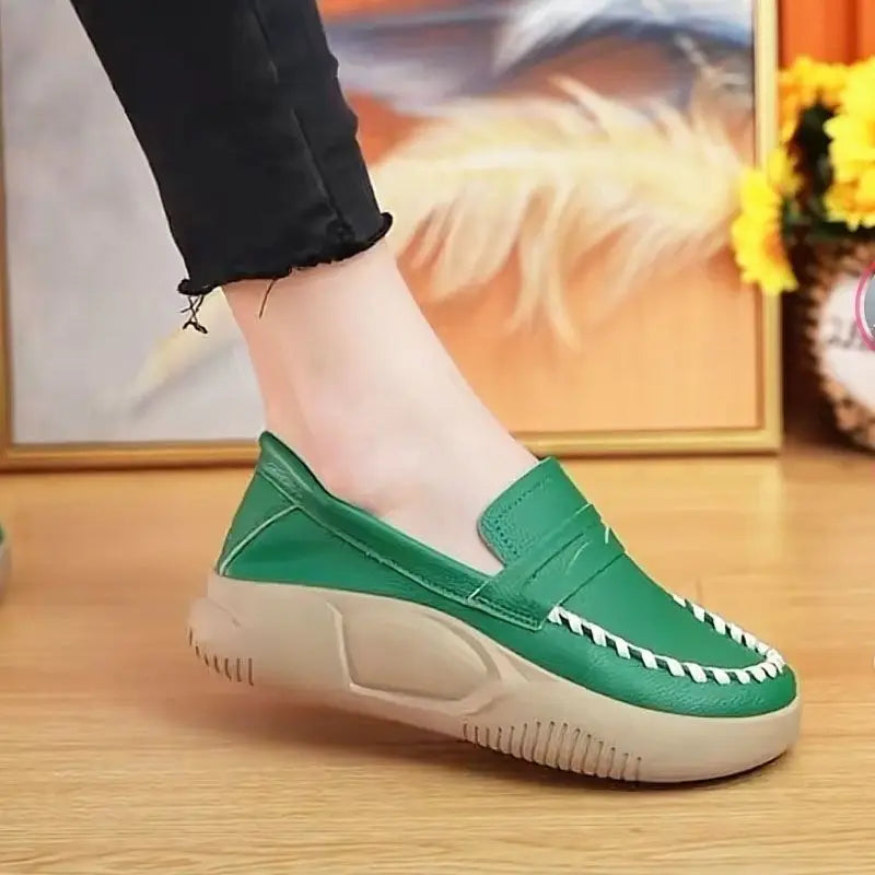 Platform Casual Slip-on Loafers for Women Spring New Soft-soled Women's Shoes Comfortable Work Shoes Sewn Leather Shoes