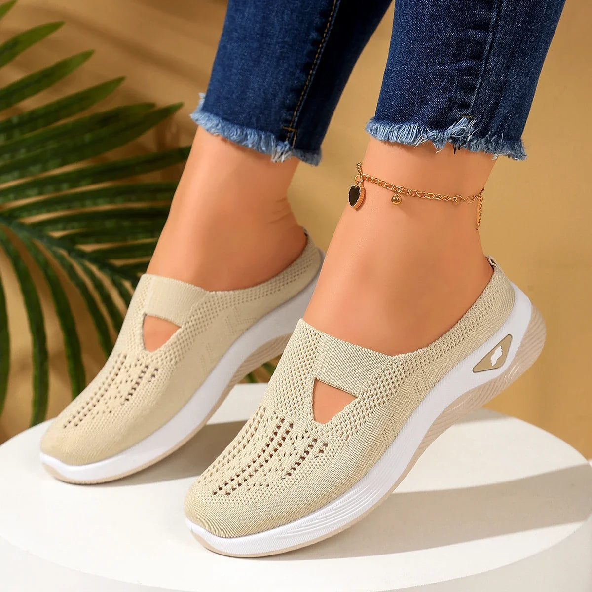 Women shoes Convenient and comfortable at home, one foot with a vent and half slipper women's summer shoes free shippiing shoes