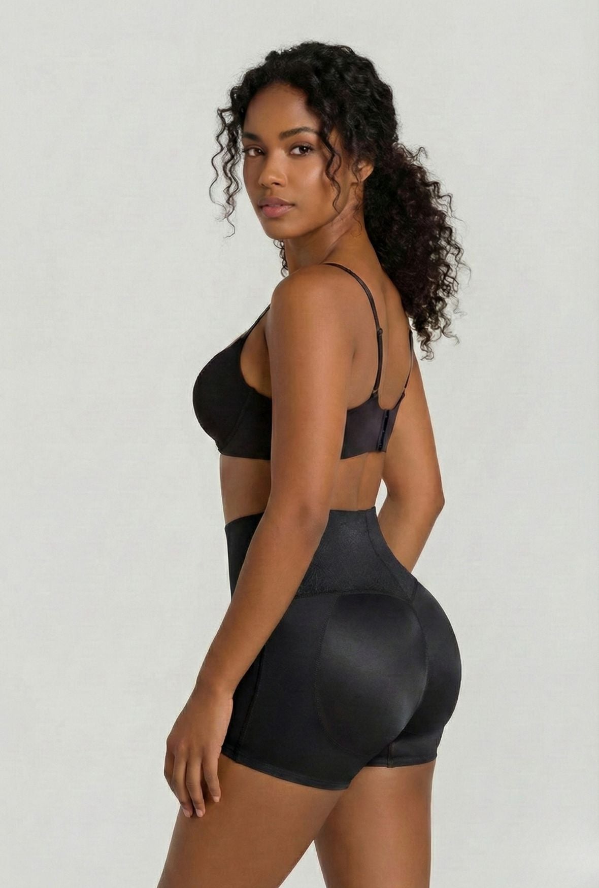 Braguita corta Dana