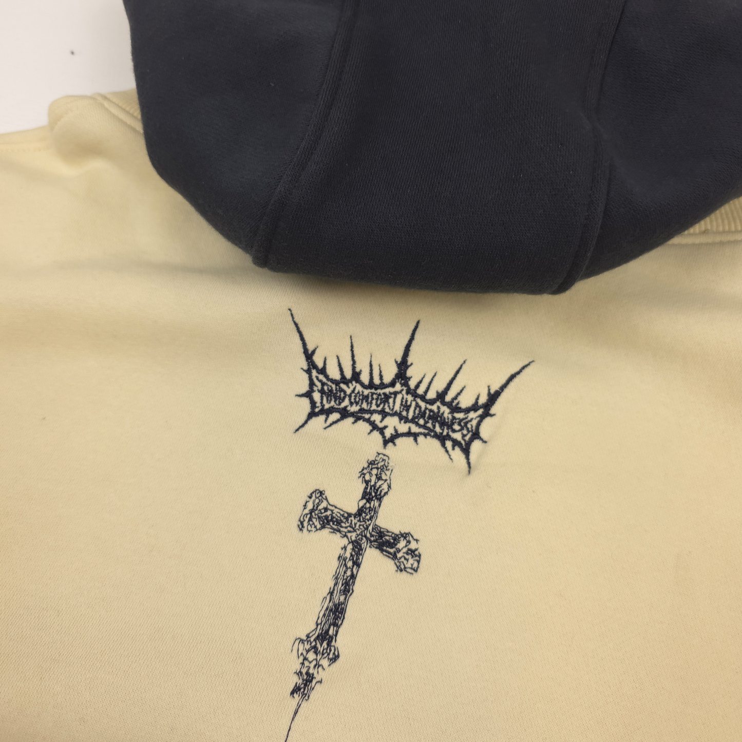 Sudadera con capucha Sigil