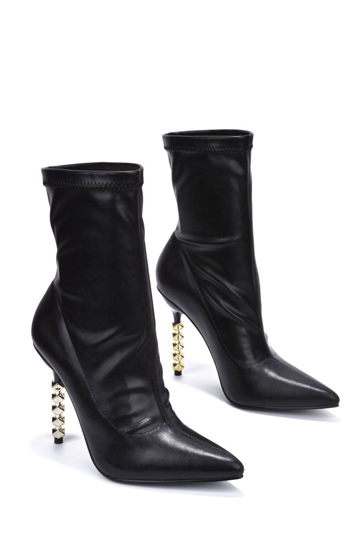 Victoria - Negro