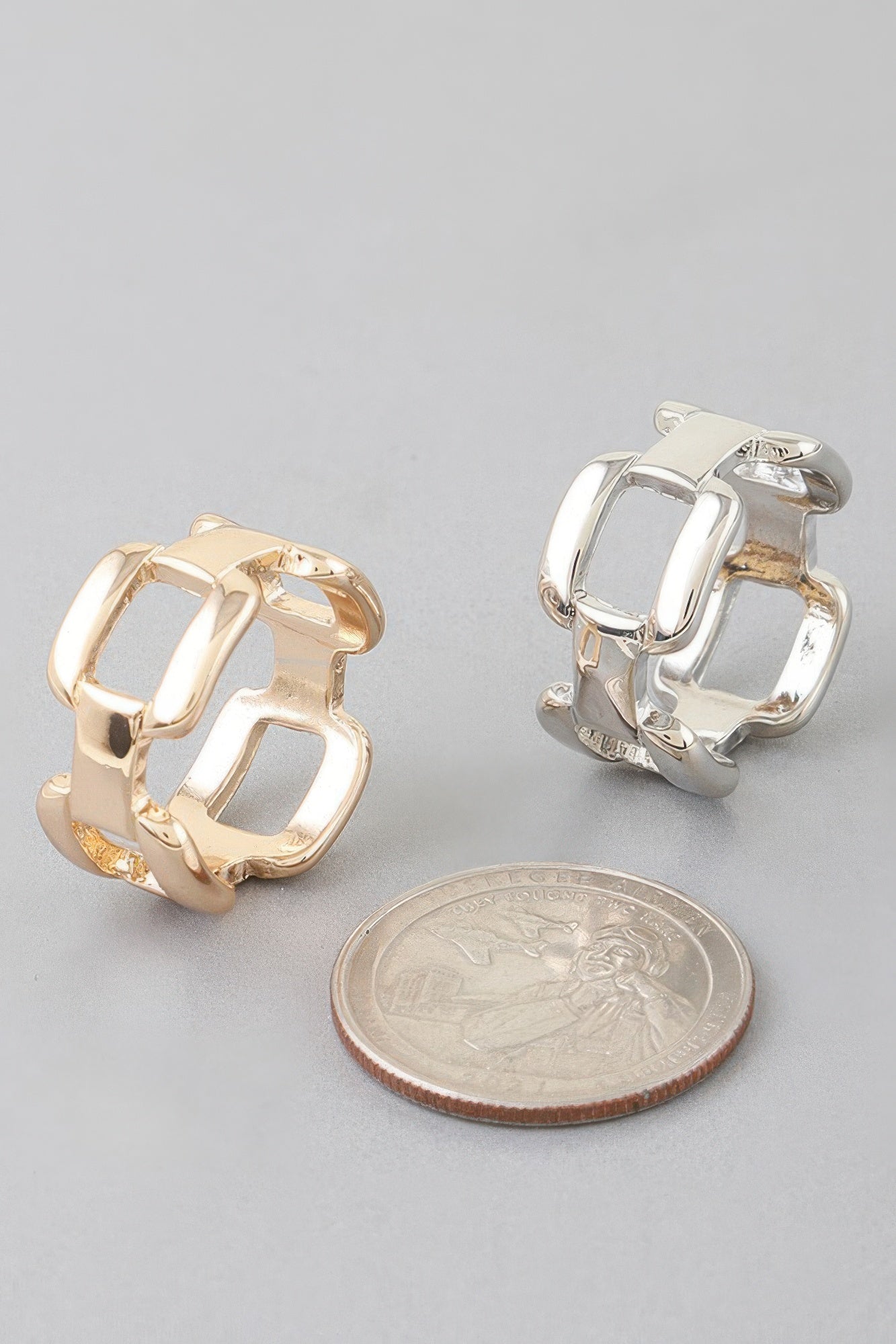 Shiny Link Chain Ring